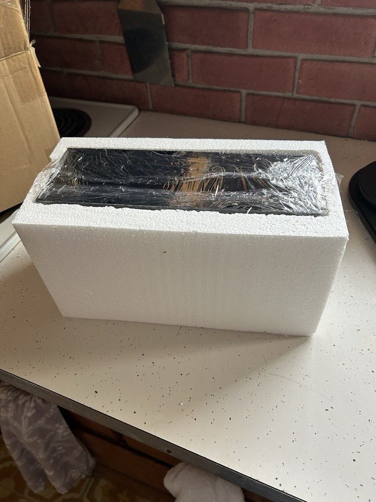 3 ball baseball holder display case