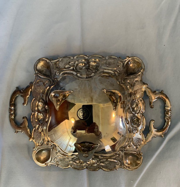 Godinger Silver-plated 3-Footed Embossed Rose Nut/Candy Dish 8-1/2 in. Diameter