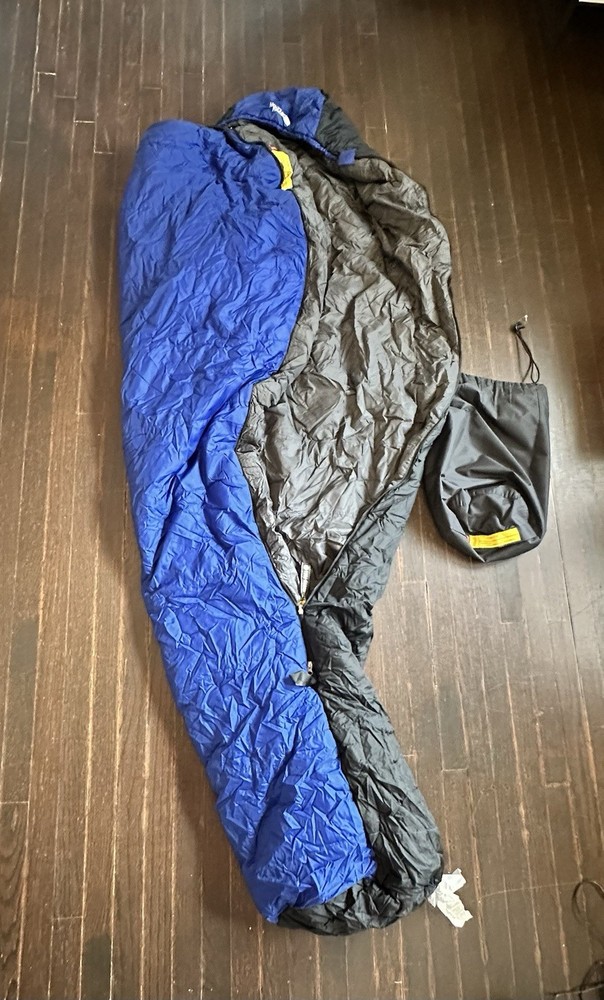 North Face Trinity sleeping bag,  with 100% polyester filling