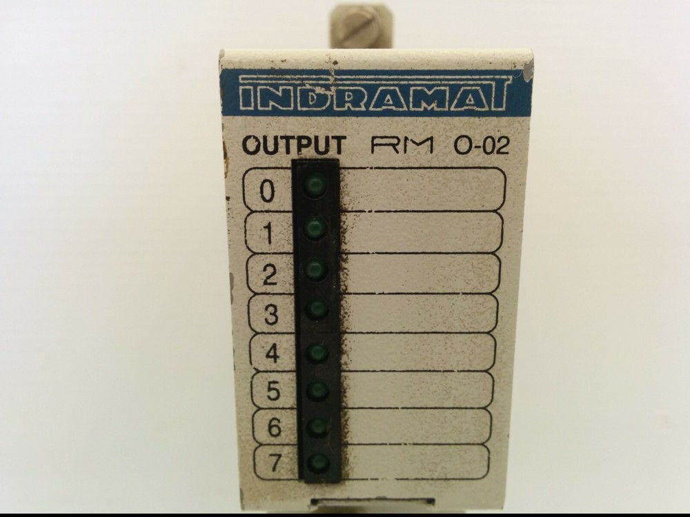 INDRAMAT RM O-02 OUTPUT MODULE, 8 CHANNELS, 24 VDC 2A