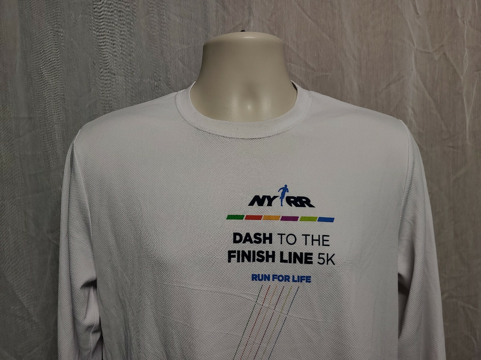 NYRR Dash to the Finish Line 5k Run Adult Medium White Long Sleeve Jersey