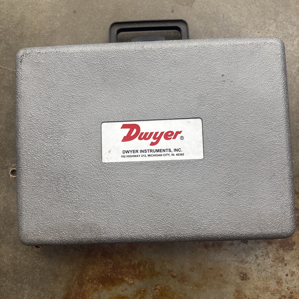 DWYER INSTRUMENTS 100.5 SOLID PLASTIC PORTABLE MANOMETER GAUGE - 1" H2O SCALE