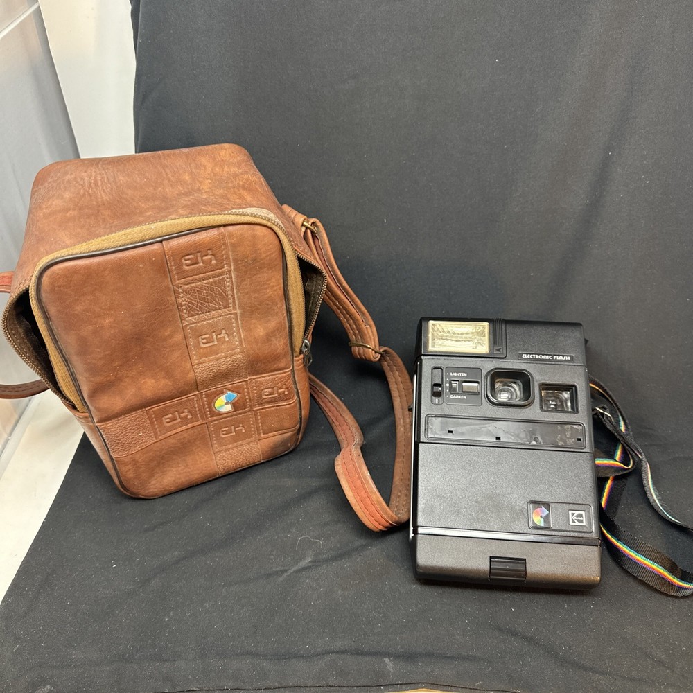 Kodak Colorburst 250 Instant Camera, Flash & Original Bag Strap,  Untested