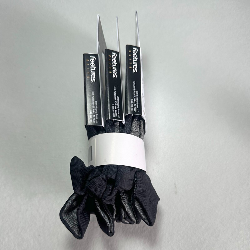 3 Pairs Feetures Women's Elite Ultra Light No Show Tab Socks Black Size M