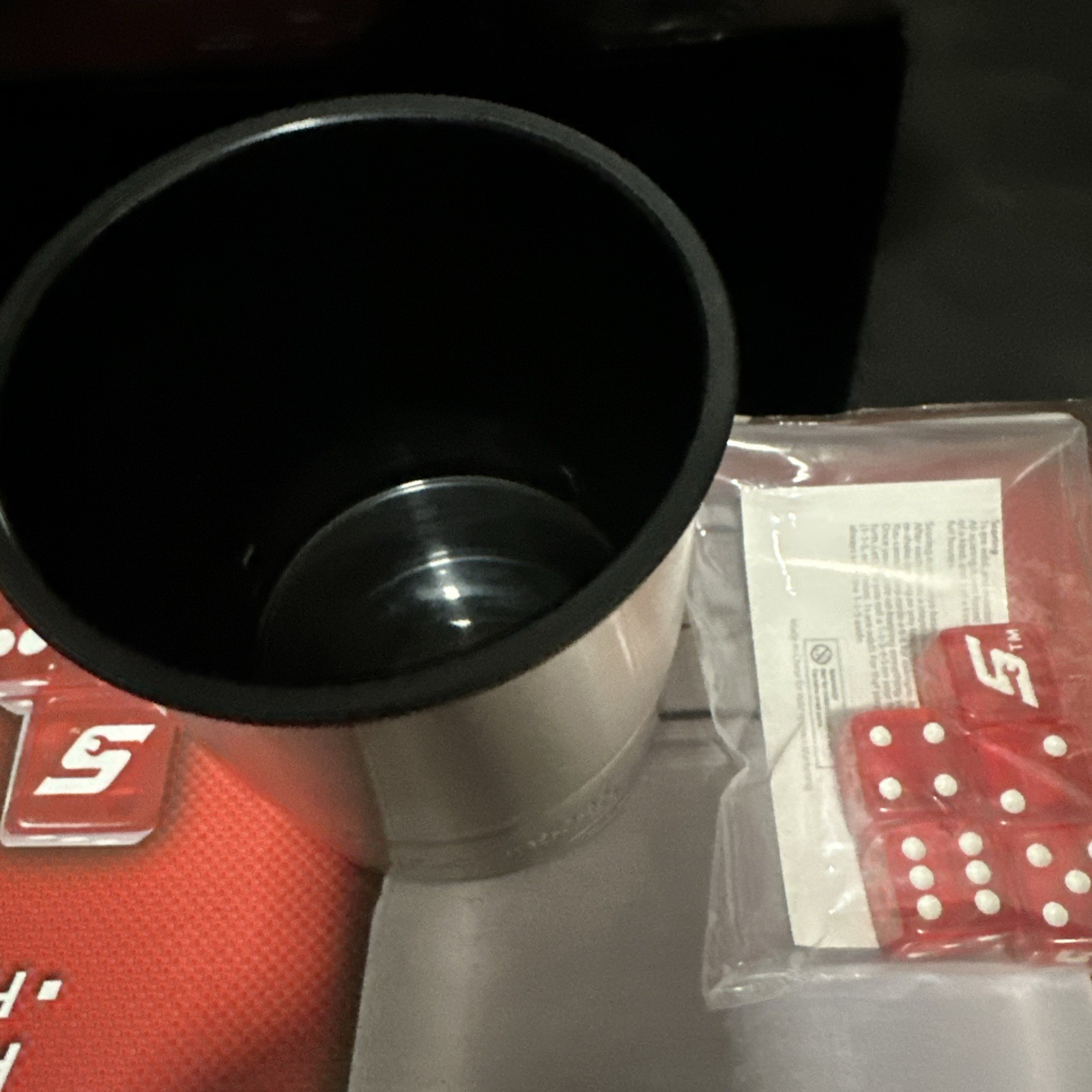 NEW UNUSED SNAP ON STEEL "SOCKET" DICE CUP WITH 5 DICE #SSX15P100 SNAPON
