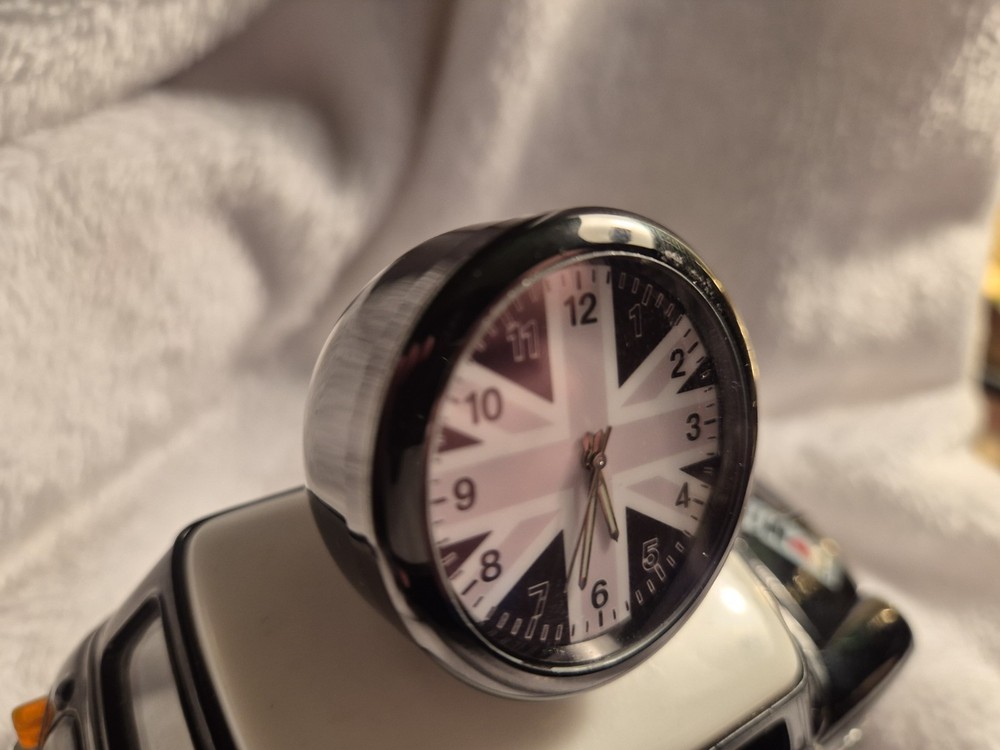 Mini Cooper Scale Model Car Retro Desk Clock - Black