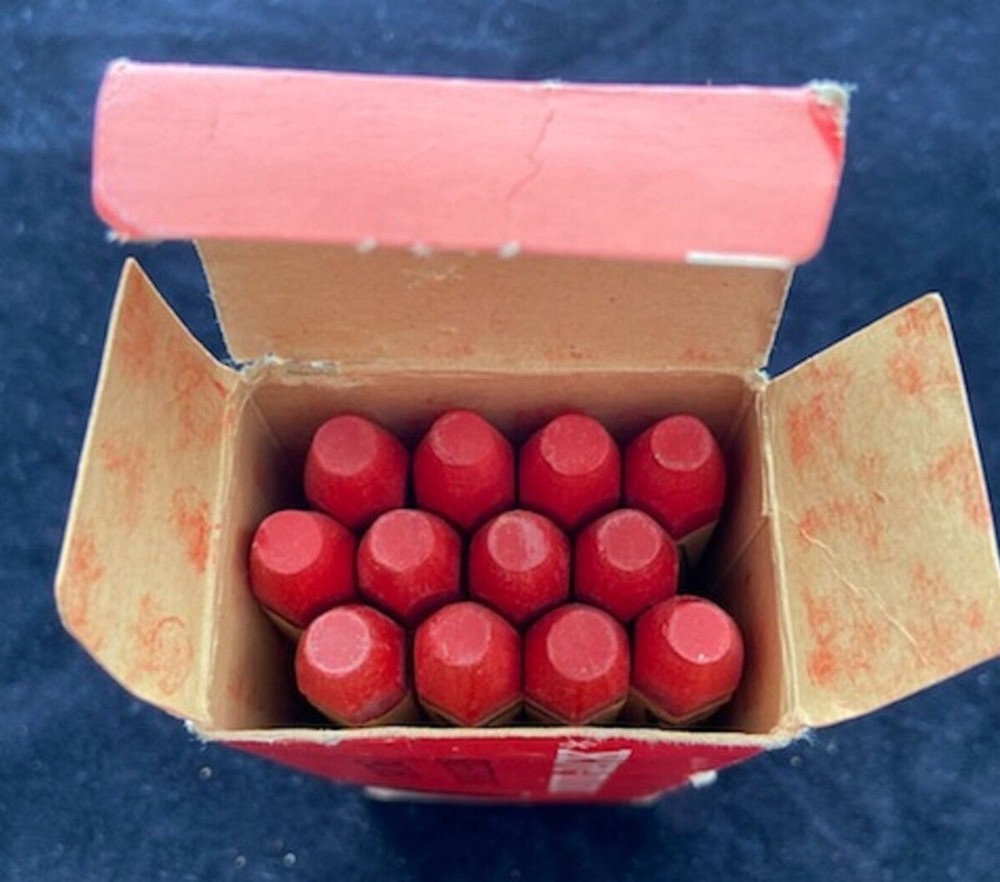 Vintage Devil-Jack #29 Red Lumber Crayons 1 Dozen