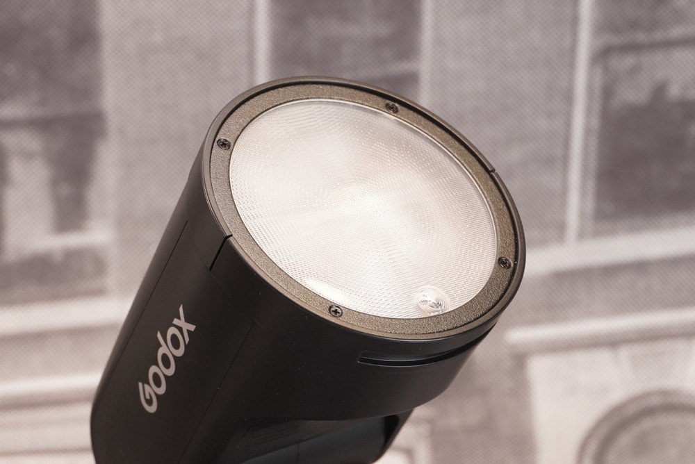 Godox V1Pro Round Head Flash (FUJI)