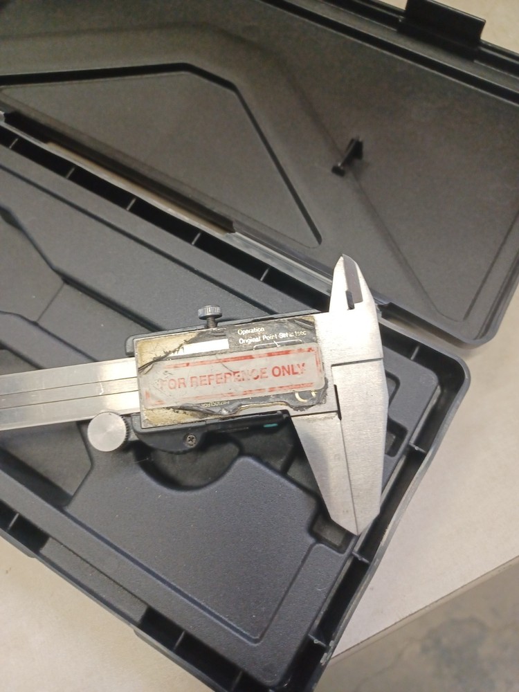 MITUTOYO 500-196-20 6" Absolute Digimatic Caliper W/Case