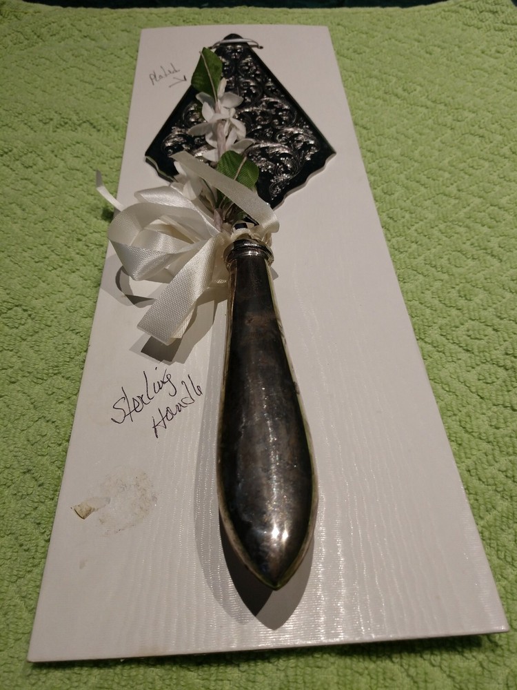 Wedding Cake Server,