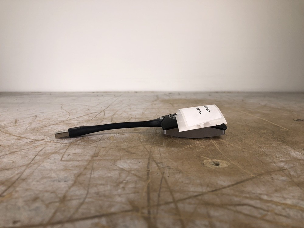 BARCO CLICKSHARE R9861500D01 WIRELESS BUTTON FOR PRESENTATION SYSTEM