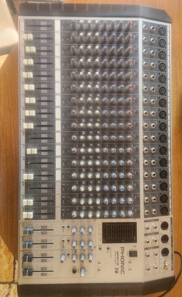 Phonic-Impact II 24 Mixing Console