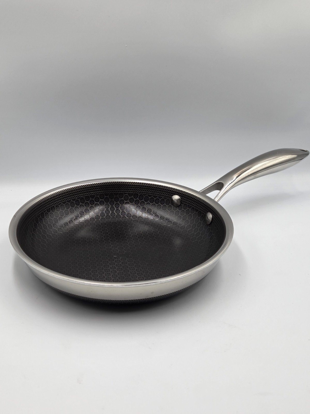 HexClad 8" Round Hybrid Stainless Steel Frying Pan Skillet Nonstick No Lid