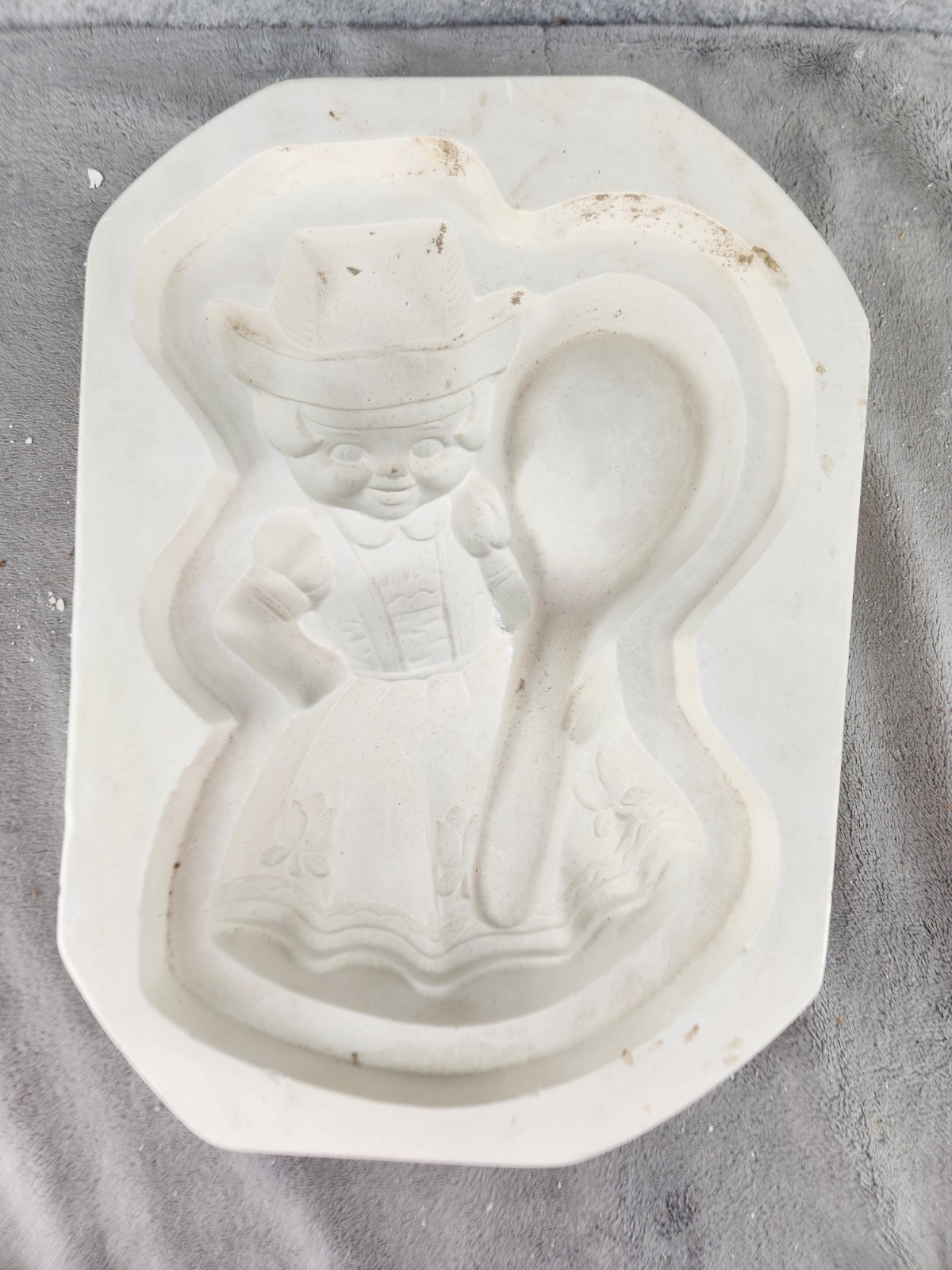 Vintage Ceramic Slip Casting Mold Dutch Girl Spoon Rest Scioto Aw-203