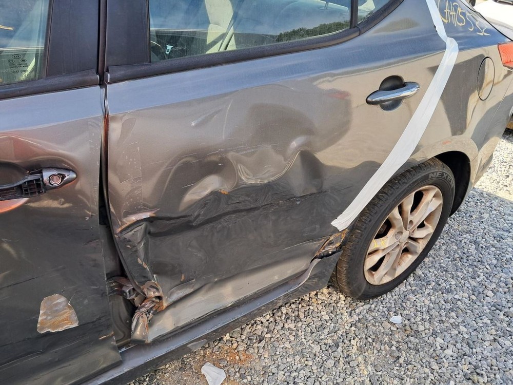 OPTIMAKIA 2012 Glove Box 4773597