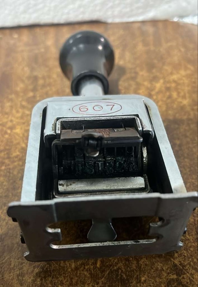 Vtg MAX Auto Number Automatic Numbering Machine Hand Stamp 6 Digit