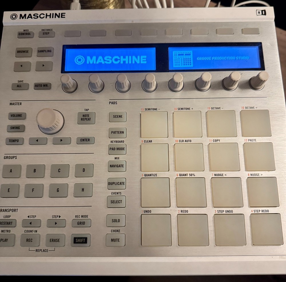 Native Instruments Maschine MK2 White MIDI Controller – Tested – Excellent Condi