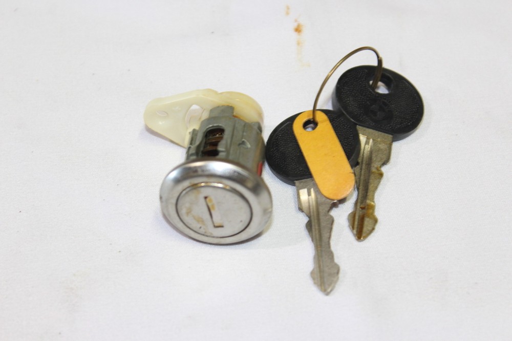 Lock cylinder with key for BMW 5 series E-12