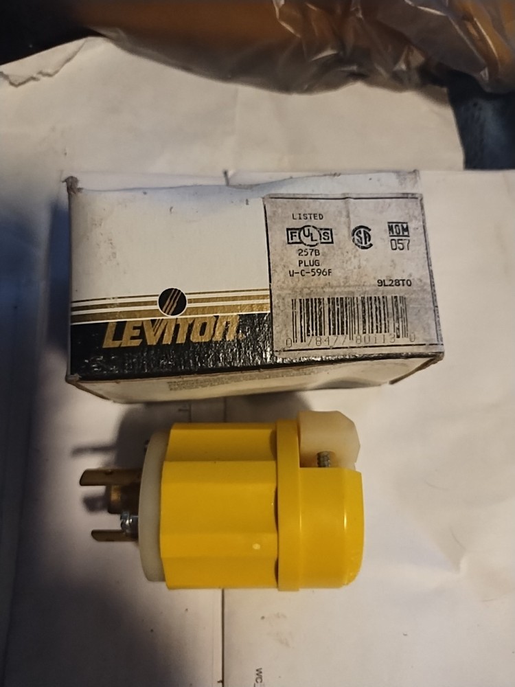 Leviton 2611CY Industrial Grade Plug Twist Plug