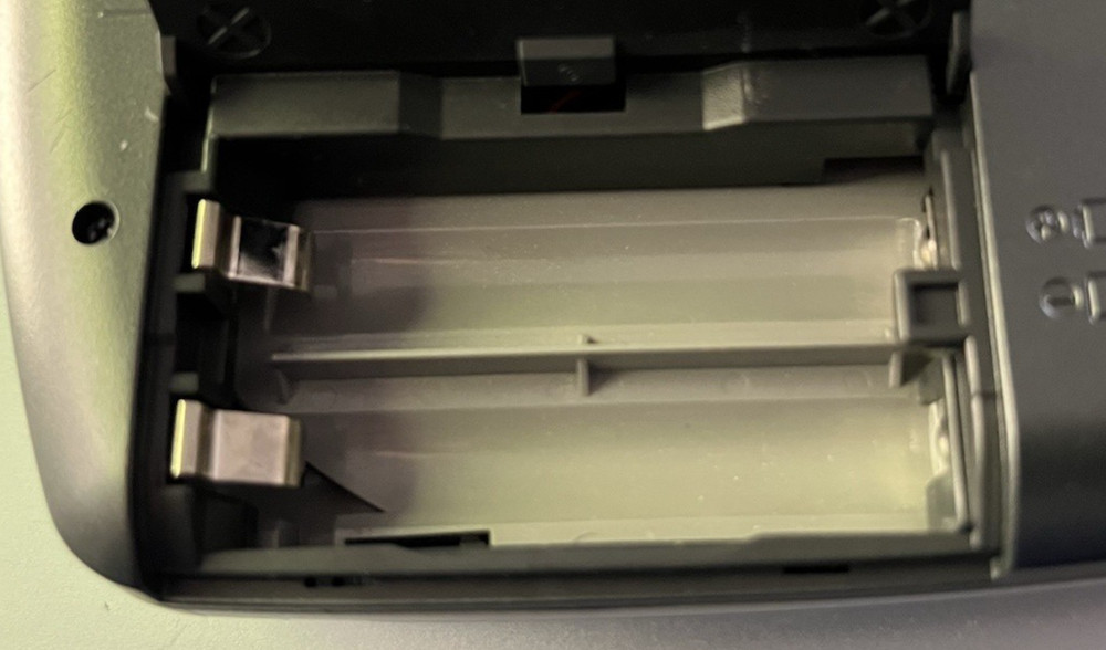 Vintage Aiwa EASS Plus 40 Sec. Portable CD Player XP-V70 Untested