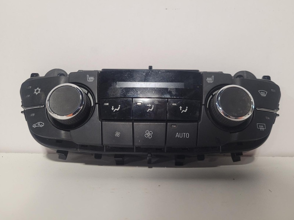 Used A/C Selector Switch fits: 2013 Buick Regal automatic temperature control op
