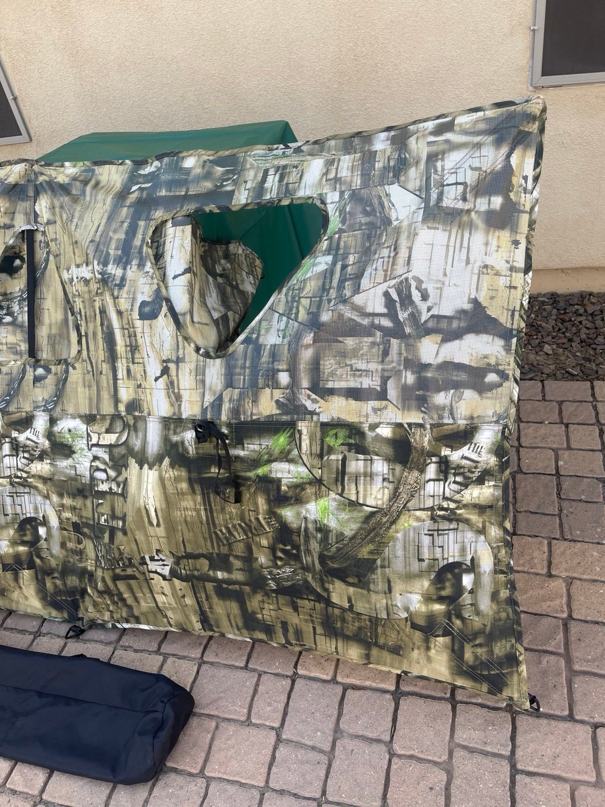 Double Bull SurroundView Stakeout Hunting Blind