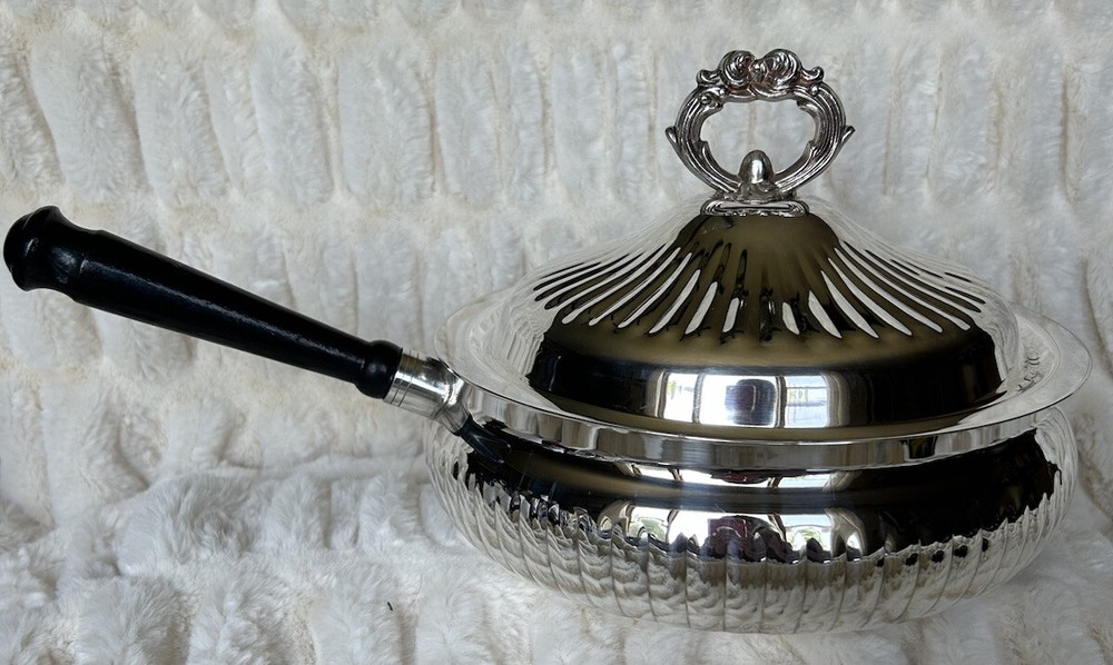 Crosby Handled Silver-plated Casserole Dish With Lid & Pyrex Casserole Dish Vtg