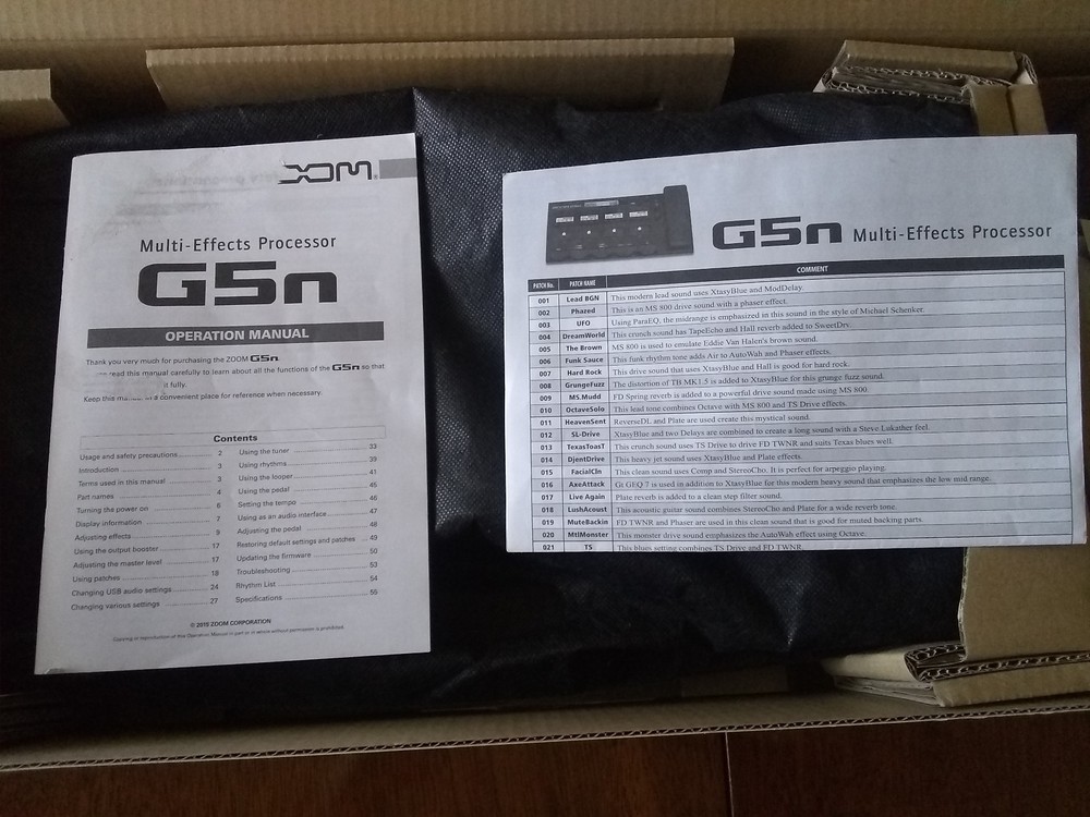 Zoom G5n Multi Effects Processor Pedal Board With Box and Extras