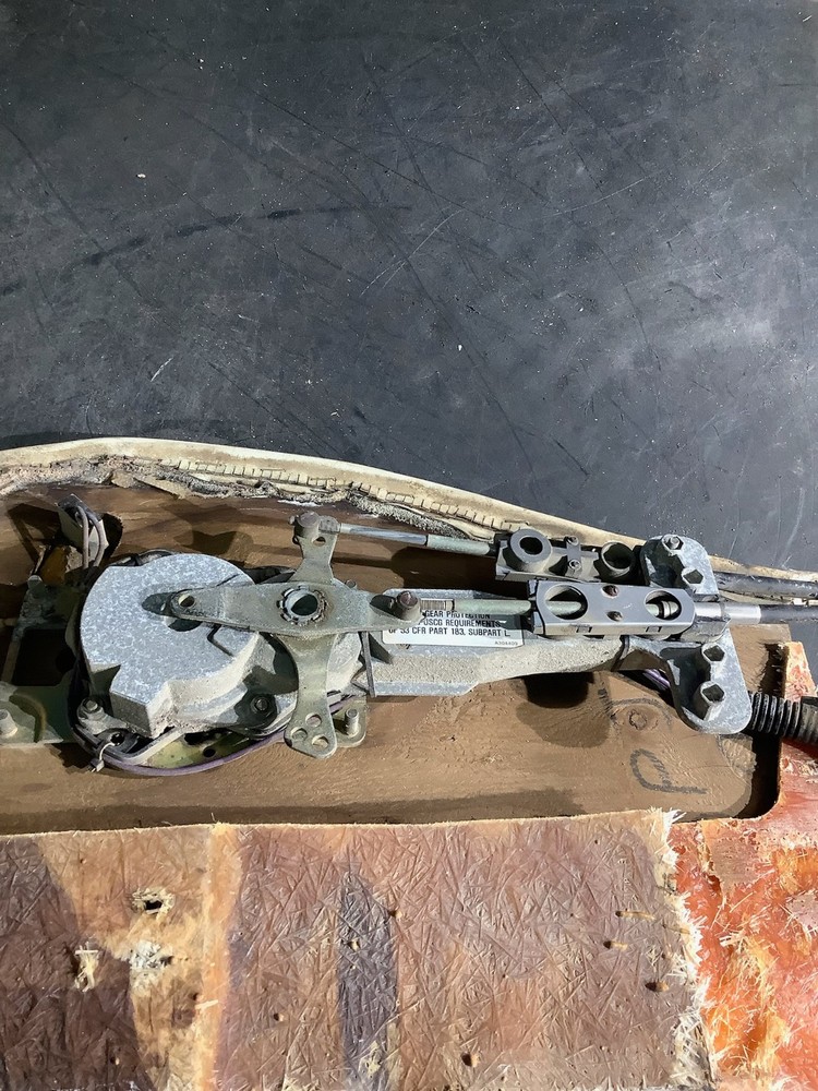 Volvo Penta Side Mount Throttle Control Box Assy. / 2007 Stingray 180RX