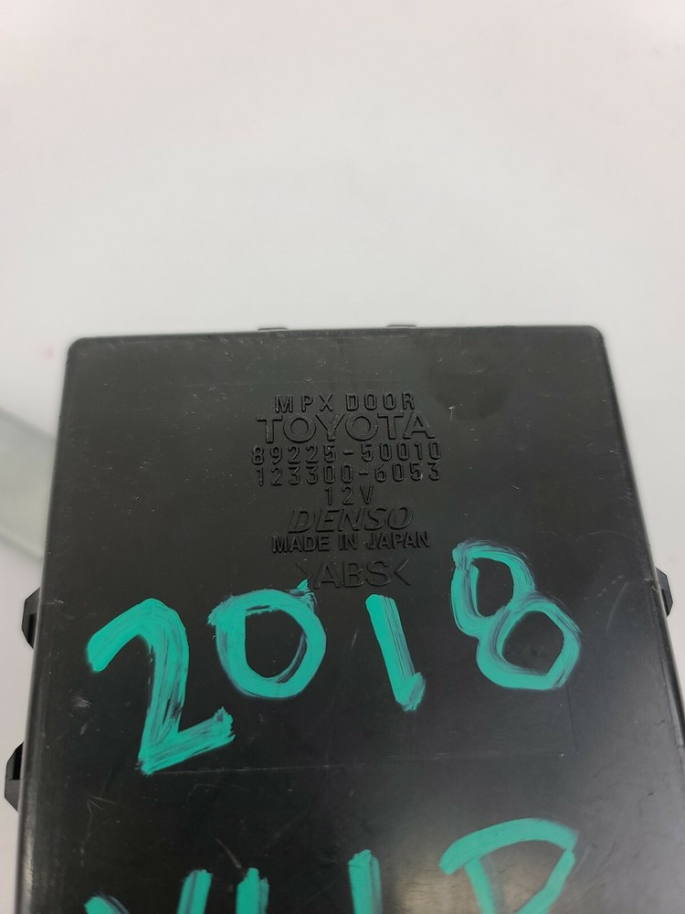 Oem 1998 - 2000 Lexus Ls400 Rear Left Door Mpx Multiplex Network Control Module