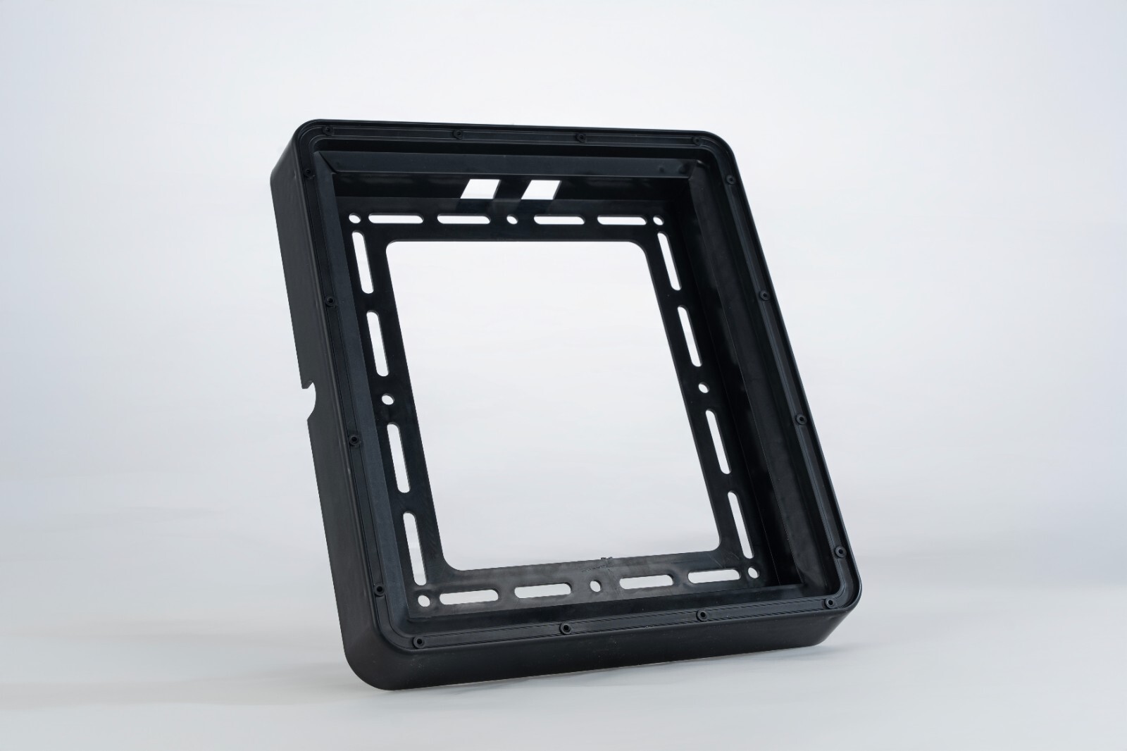 StrandedElectrons Fullly Enclosed Rugged Starlink Mini Flat Mount Against Hail