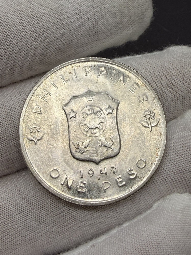 1947S Philippines Peso Au + MacArthur
