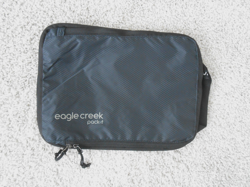 Eagle Creek Black Pack-It® Isolate Compression Cube Size-S, NWOT