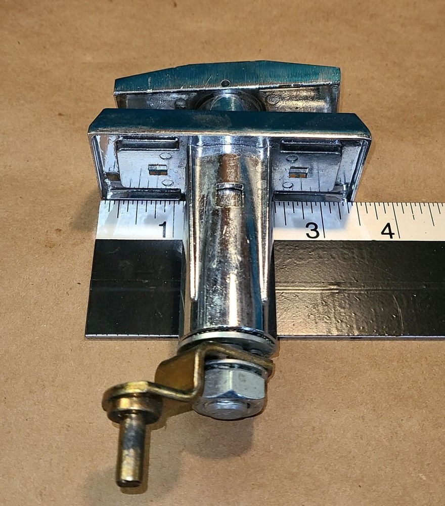 (AP) Automatic Products T handle for snack vending machine