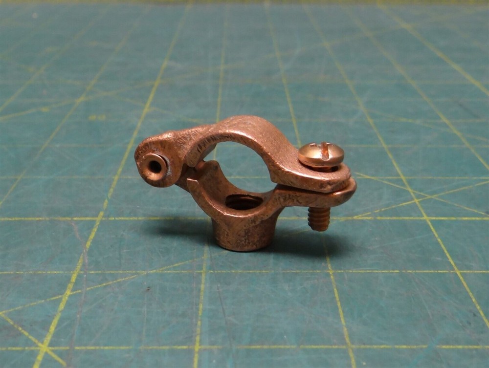 1/2" Nvent Caddy Copper Plated Cast Iron Split Ring Hanger, 3/8" Mount Size