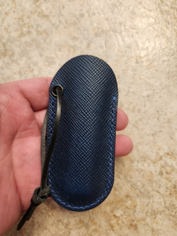 Leather knife slip