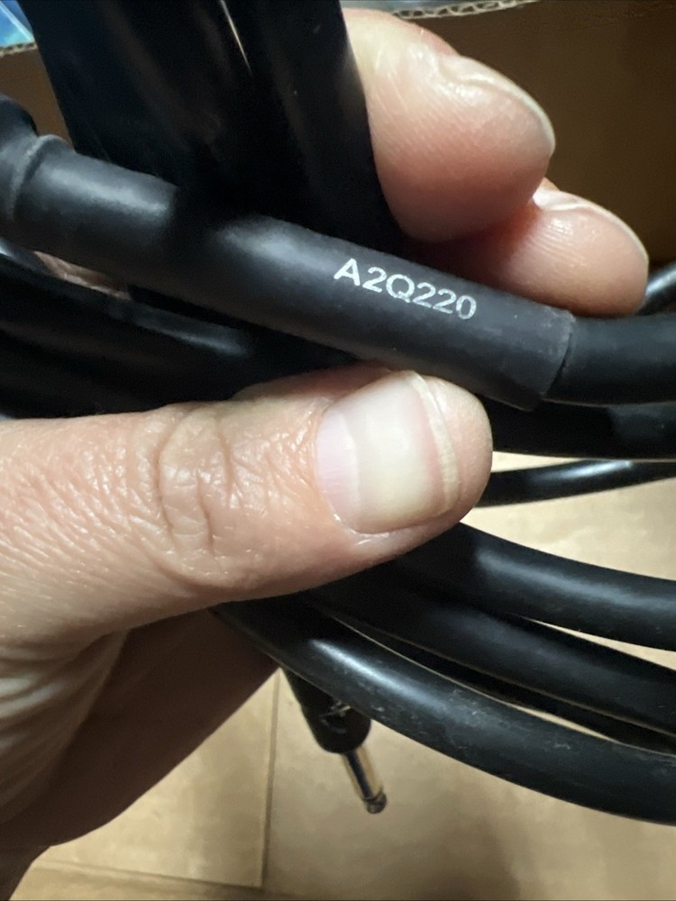 Fender Guitar Cable 10ft/ #A2Q220 Black - NB1
