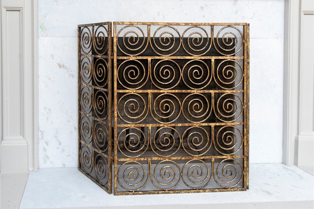 Antiqued Gilt Iron Tri-Fold Fireplace Spark Screen