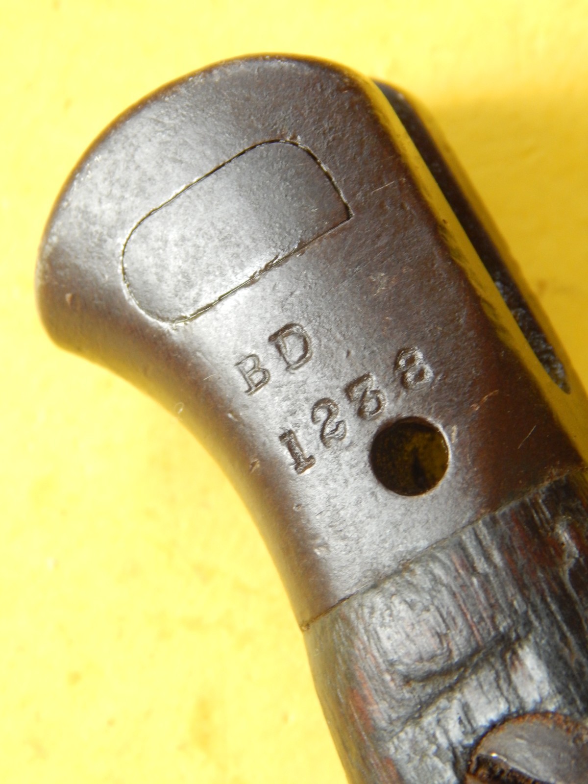 NICE ENFIELD 1907- Mk111 SWORD BAYONET /SCABBARD - CHAPMAN. - Unit Marked `