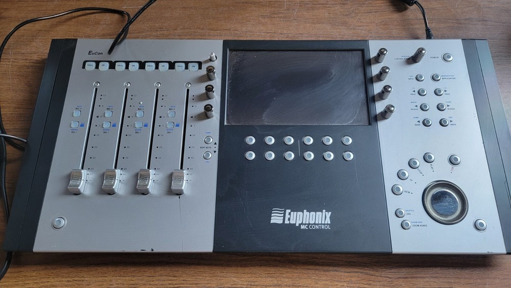 Avid/Euphonix MC Control Editing Sound Video Controller EuCon