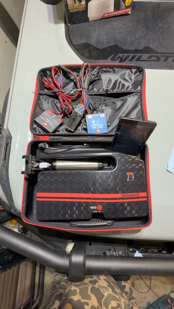 RVi Brake3 Portable Braking System W/Command Center & Accessories