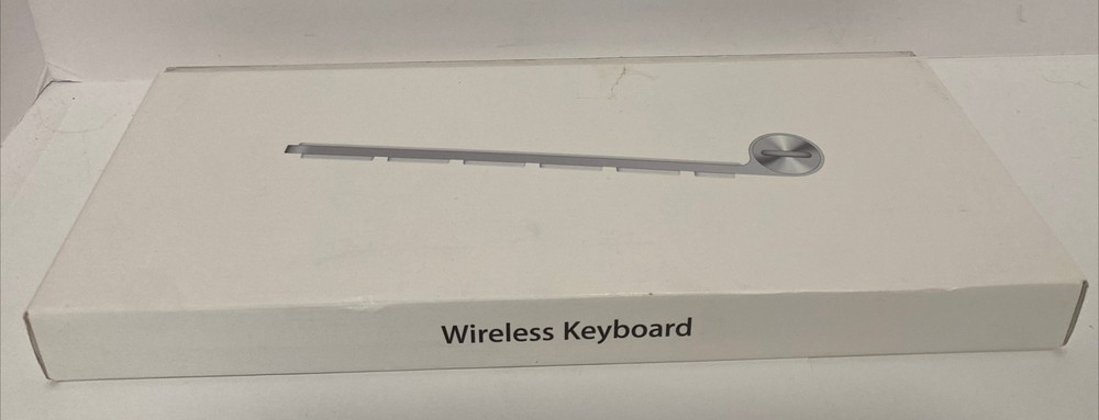 Apple Wireless Bluetooth Magic Keyboard Model No. A1314 - Tested, Working Silver