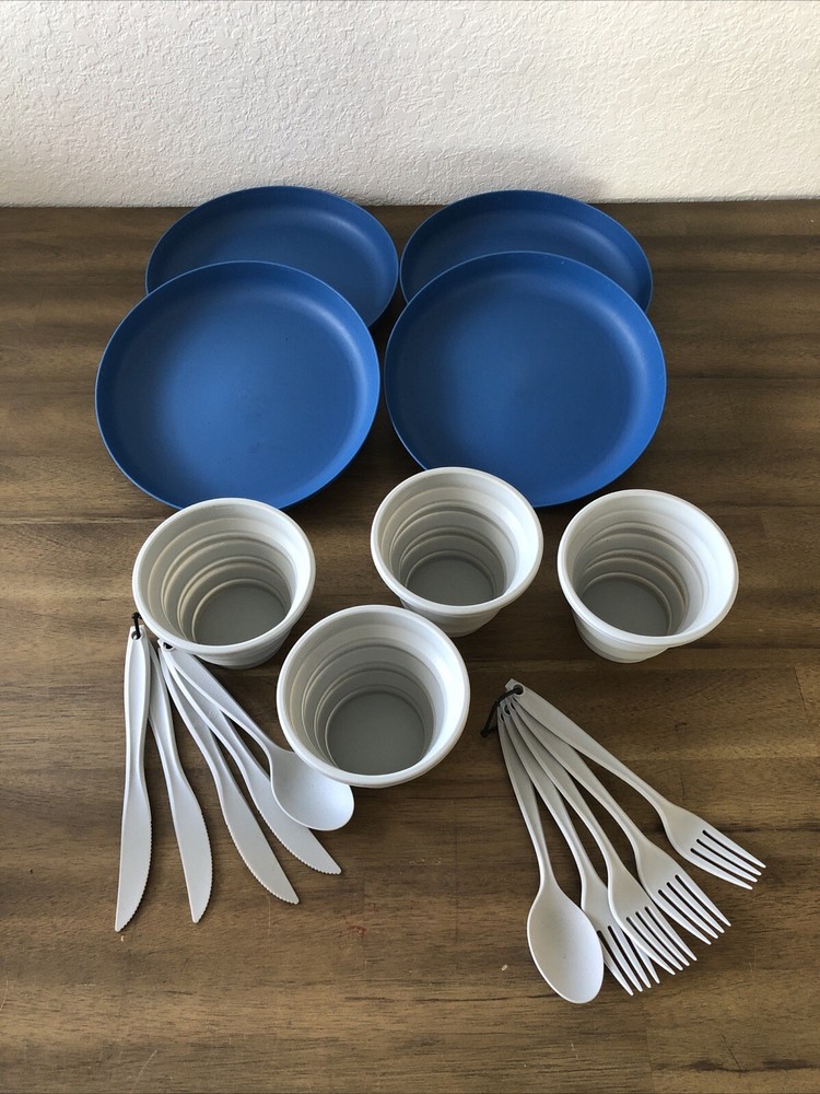 Plastic Camping Plates, Collapsible Silicone Cups, Knife Fork Spoon Set
