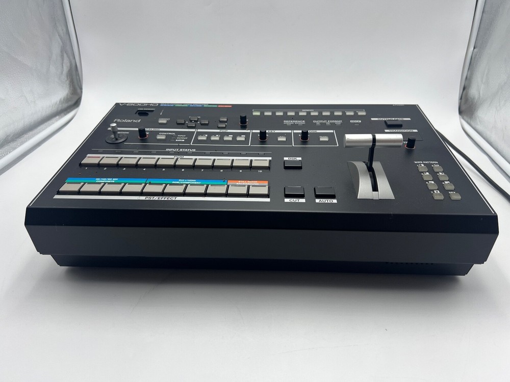 Roland V-800HD Multi-Format Video Switcher - Tested Working