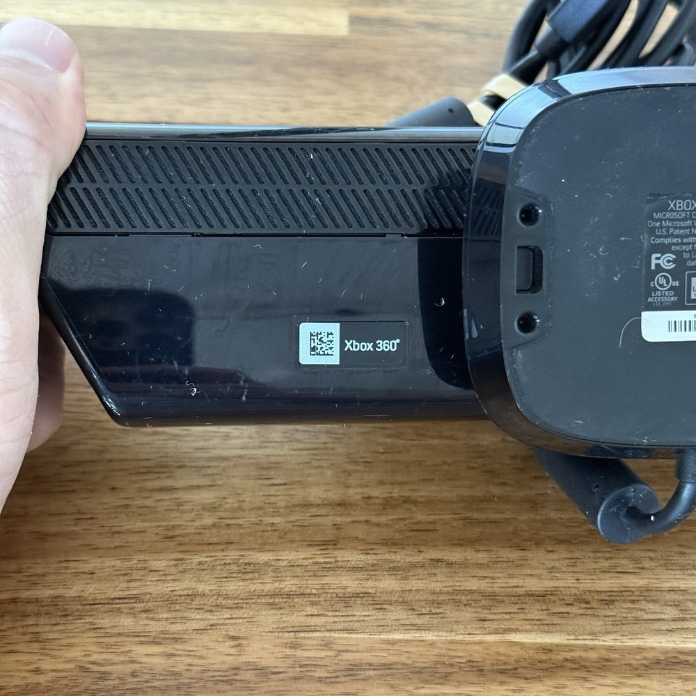 OEM Microsoft Xbox 360 Kinect Motion Sensor Bar + Kinect Adventures! Complete