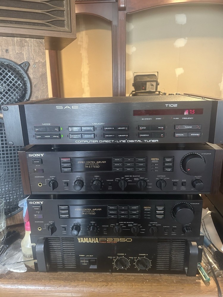 SAE computer Direct Line Digital Tuner. T102