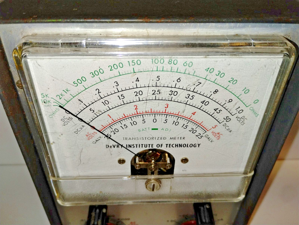DeVry Institute Of Technology Transistorized Meter, Needs Restoration, Complete.