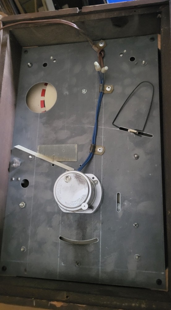 Mechtronics Planter's Clock Fully Functional (few scratches) Includes Setting To