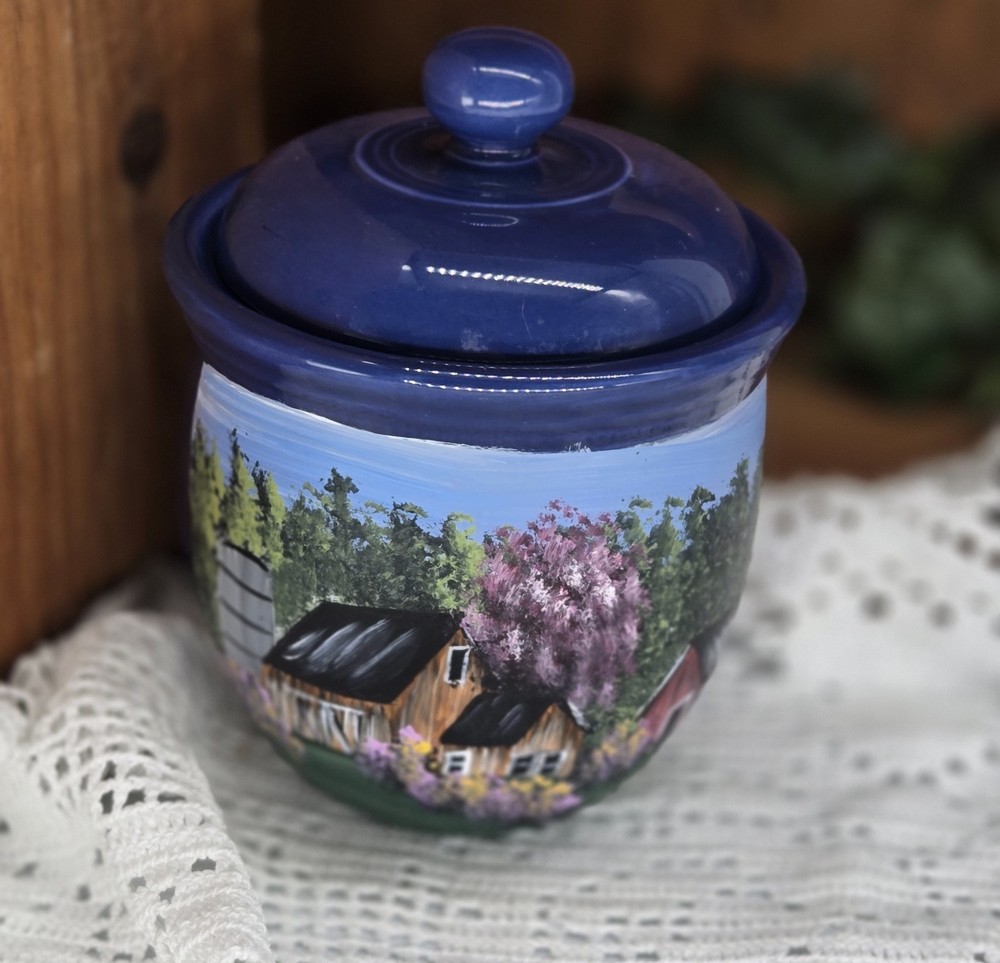 blue ceramic container (25064) hand painted