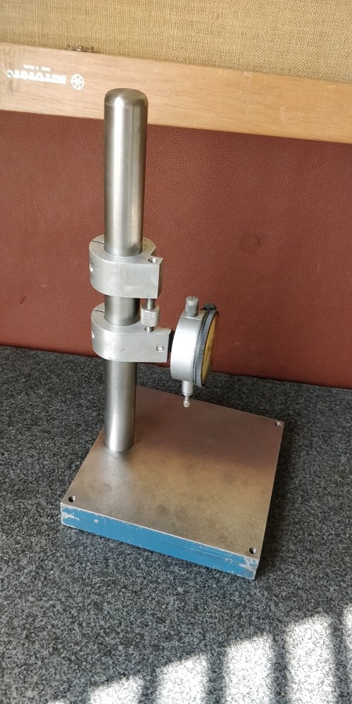 TESTED Starrett No.25-241 Dial Indicator on Inspection Stand SOLID OVERBUILT